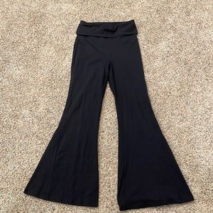 Aerie Offline High Waisted Super Flare Legging. 100% cotton